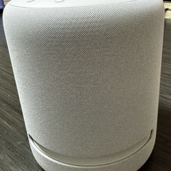 Echo Studio (1st generation), Alexa, Glacier White