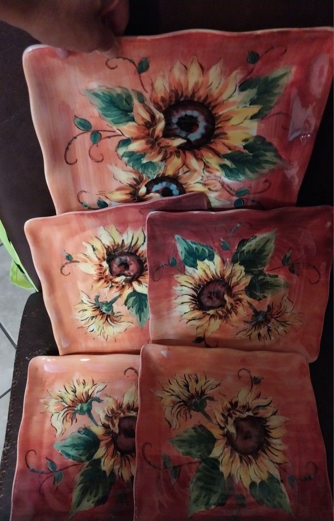 SUNFLOWER plates