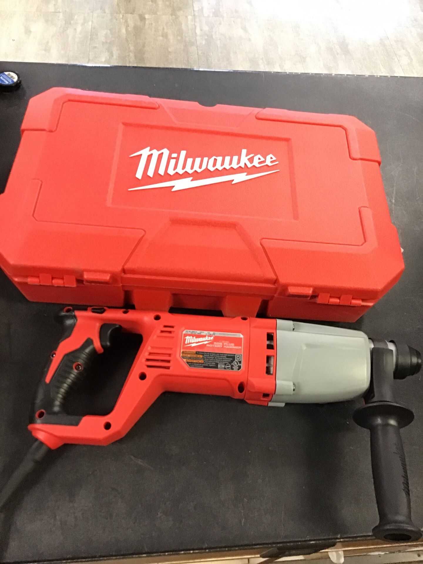 Milwaukee rotary hammer