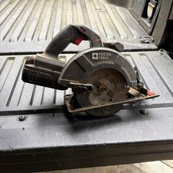 Cordless porter cable saw