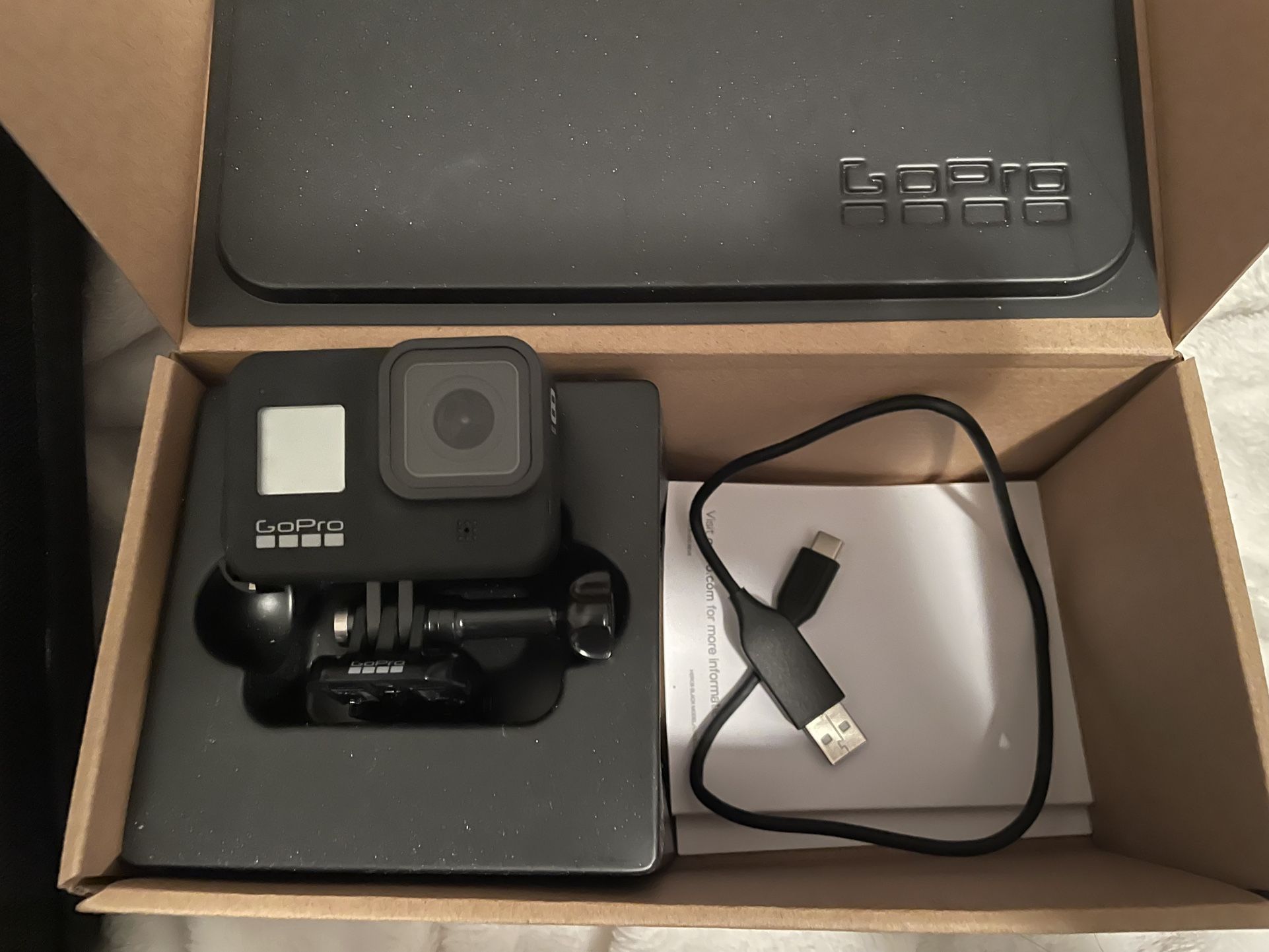 GoPro Hero8 W/Accessories
