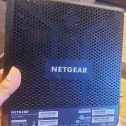 netgear ac1900 modem reuter