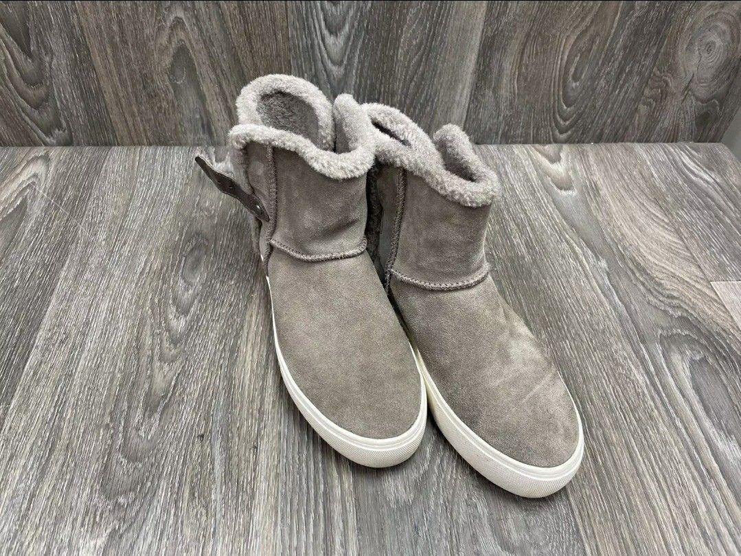 Ugg Gray Suede Leather  Boots - Size 8
