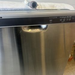 Whirlpool Dishwasher 