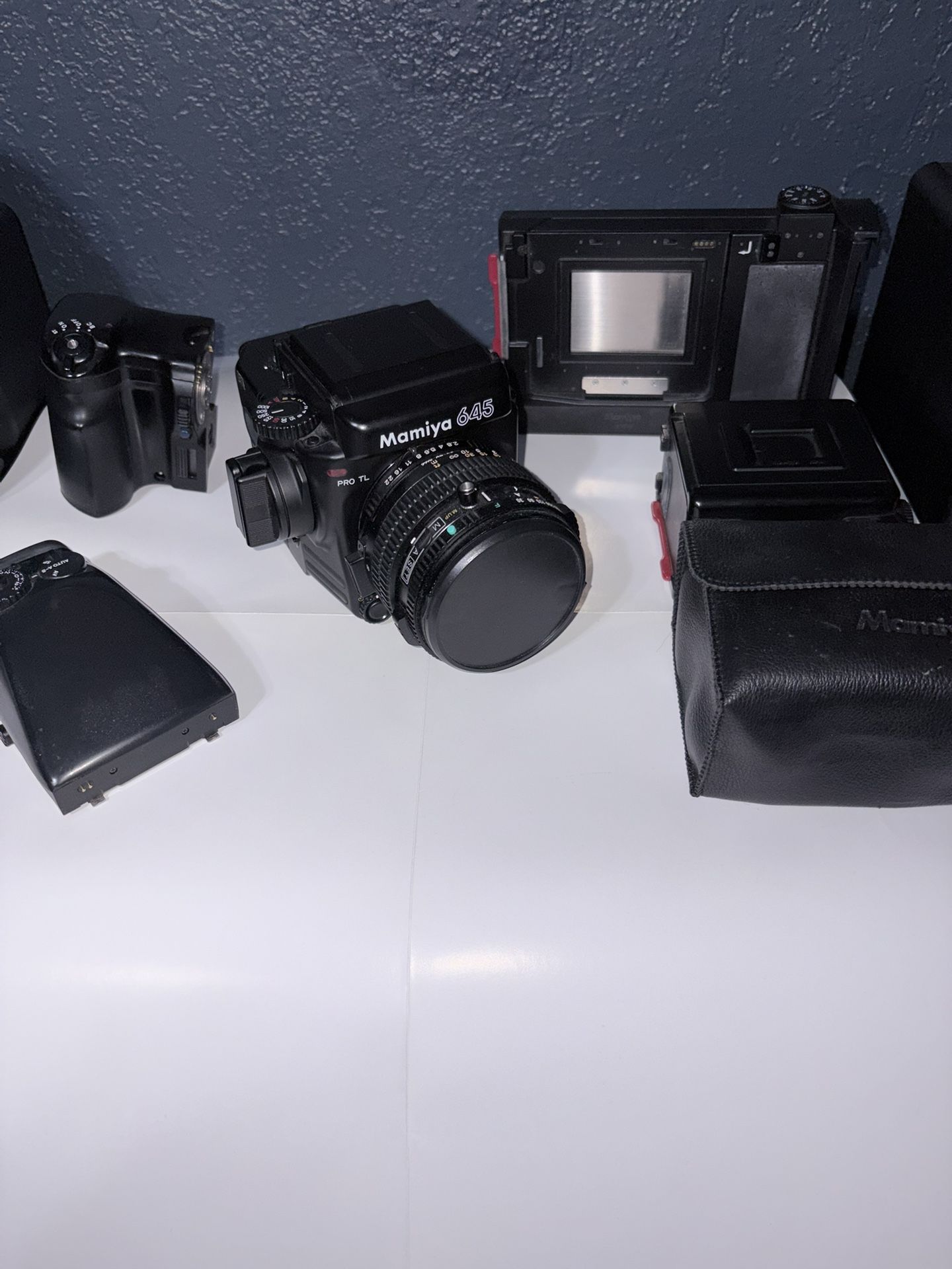 Mamiya 645 Pro TL with accessories
