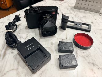 Leica Q  great shape