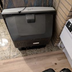 JVC CRT TV - 32" - 2002 - AV-32D502