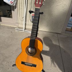 3/4 Guitar 🎸 With Nylon And Metal Strings 