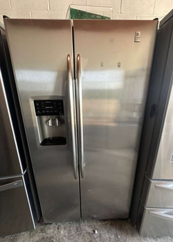 GE Side by Side Stainless Steel Refrigerator with IceMaker