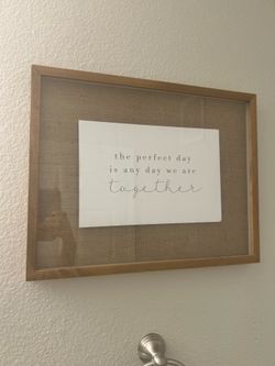 Graphic frame