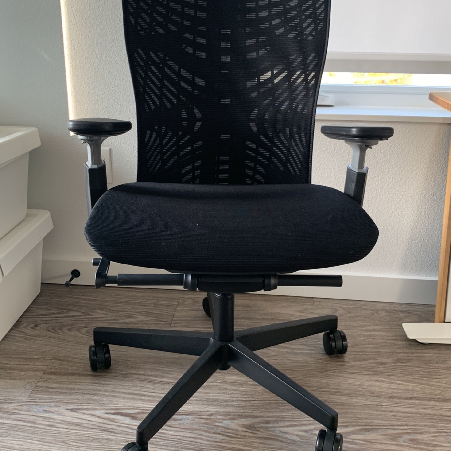 autonomous kinn ergonomic office chair