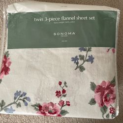 New In Package  SONOMA Floral  3-PC. FLANNEL 100% HEAVY WEIGHT COTTON SHEET SET
