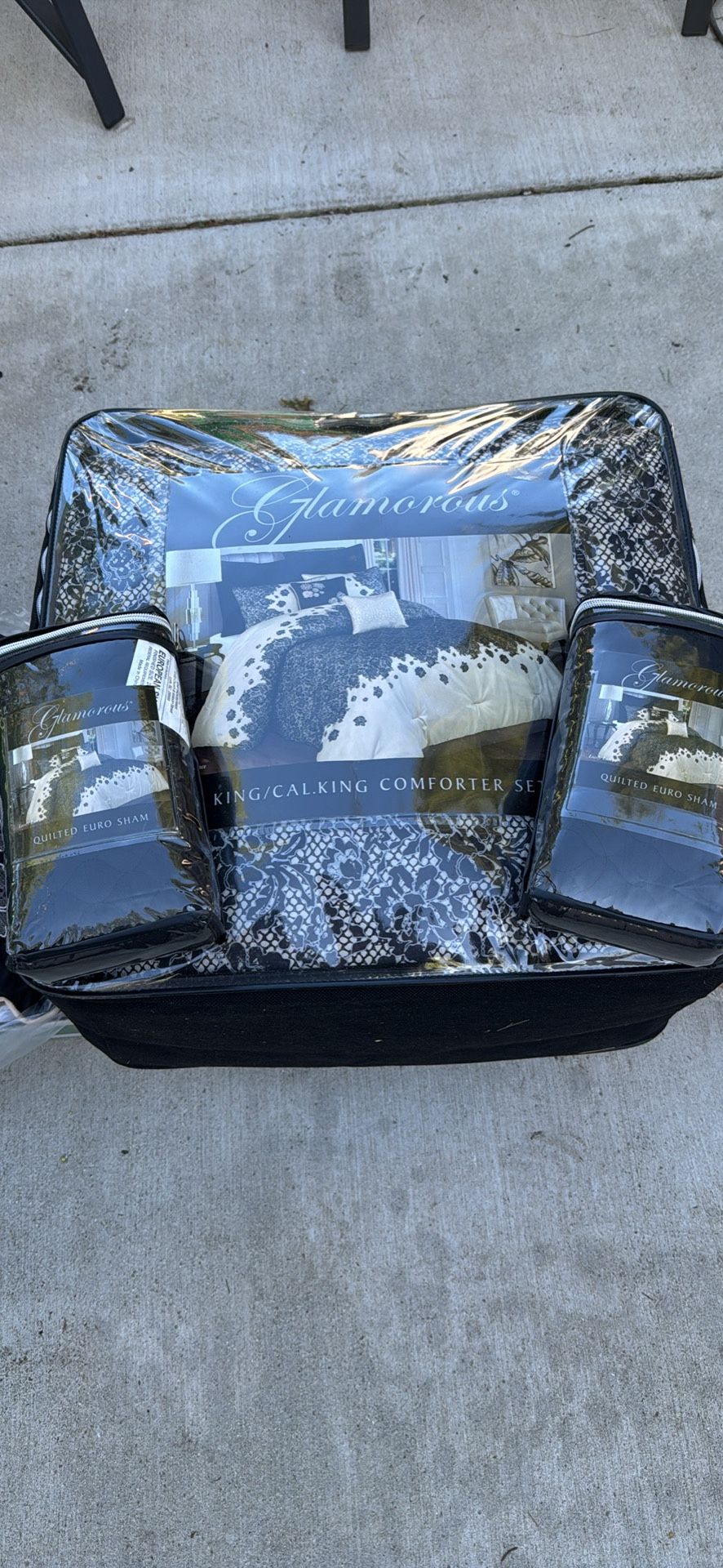 Glamorous King/Cal King Comforter Set W 2 Shams & 2 Pillows