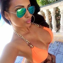Ray Ban Classic Aviator Sunglasses in Matte Gold with Green Mirror Lens