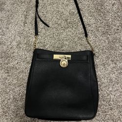 Black Michael Kors purse 