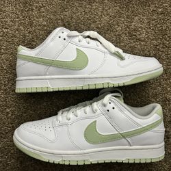Nike Dunks Low Retro “HoneyDew”