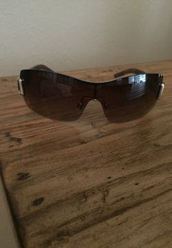 Burberry sunglasses-women's, original box included
