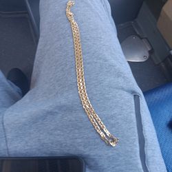 18 Carat Gold Necklace 