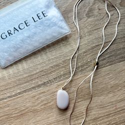 Brand NEW Grace Lee Resin Blush Resin Pendant Necklace Adjustable, Silk Cord, Gold Plated 
