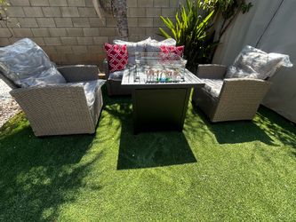 Patio furniture set outdoor new in the box