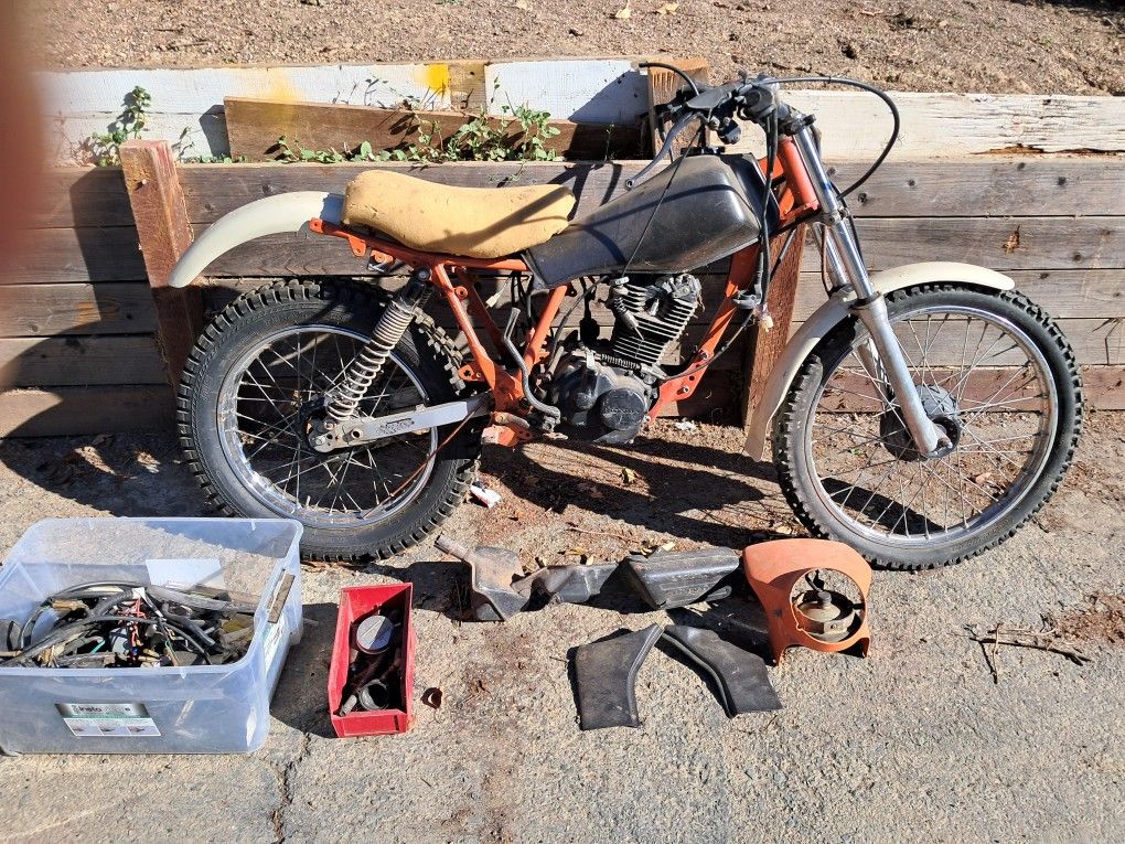 1986 Honda TLR 200