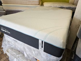 Mattress and box spring full size