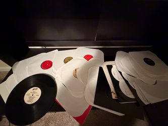Record lot (26) vinyl records. r&b, rock, rap, freestyle