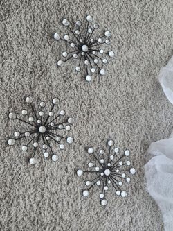 Wall decor