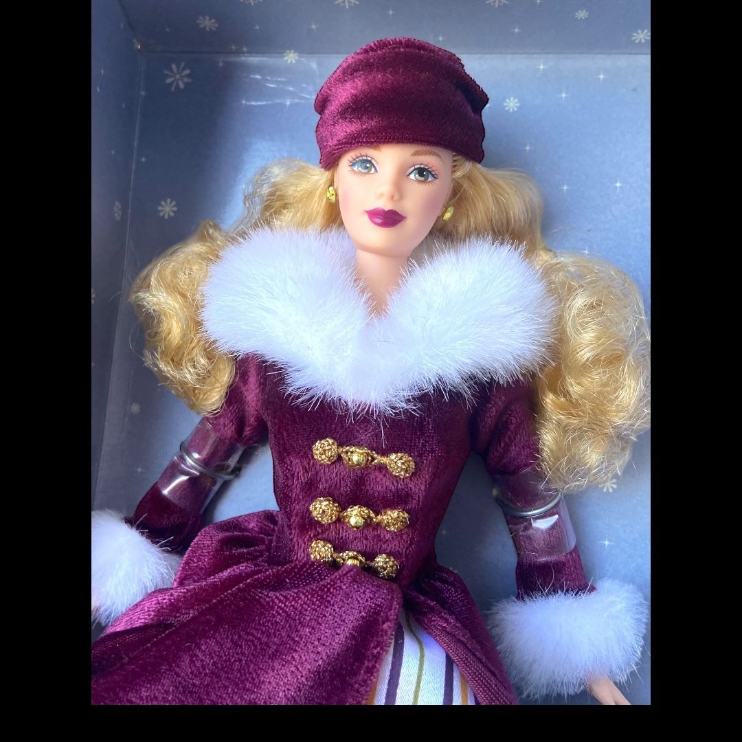 2000 Y2K Special Edition Victorian Ice Skater Barbie Doll w/ Musical Stand NIB