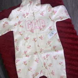 Gap One Piece