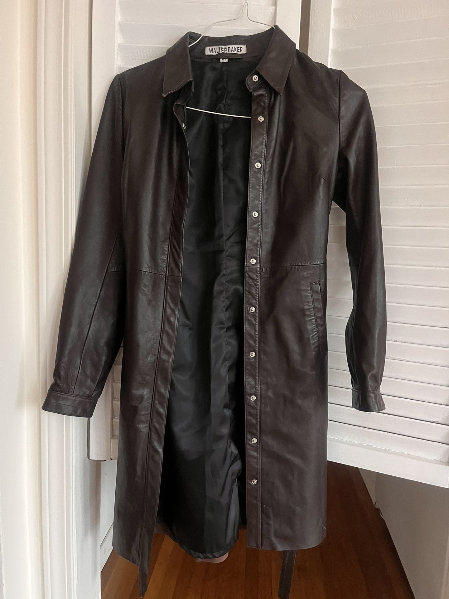 Walter Baker 100% Lamb Leather Trench Coat – Dark Brown – XS