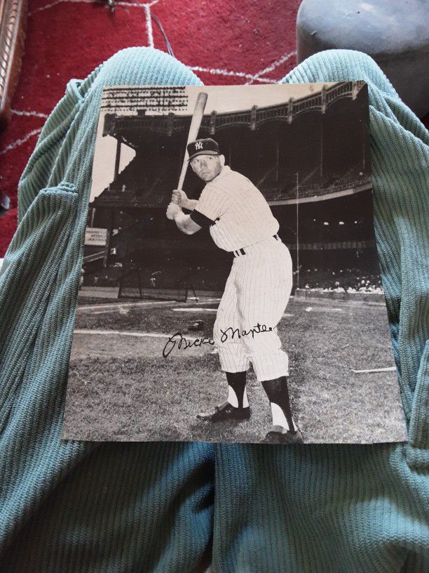 Signed By Mickey MANTLE=1962
