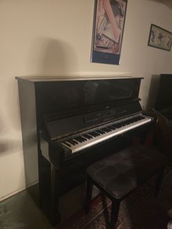 Grand piano for sale