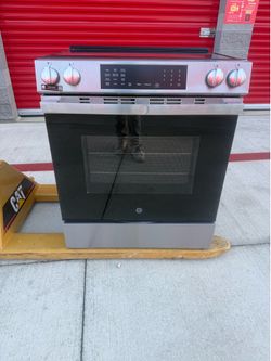 Ge 30” Smart Slide-In Electric Convection Range – Stainless Steel