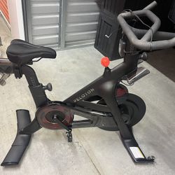 Peloton Bike