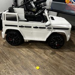 ELECTRIC G WAGON EXCELLENT CONDITION
