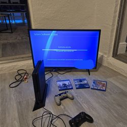 Playstation 4 *PLUS LOTS OF EXTRAS*