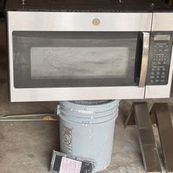 Over-the-range GE Steel Microwave/hood Combo