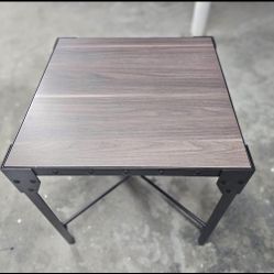 2 End Tables 