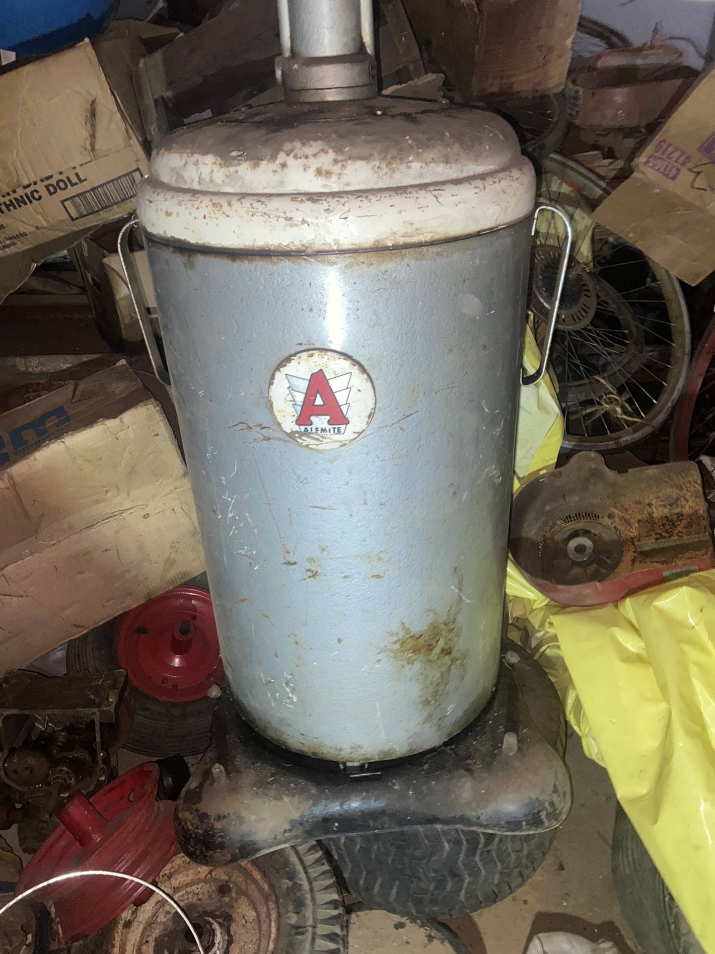 Vintage Alemite Portable grease gun By Stewart Warner