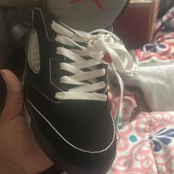 Women Jordan 5’s 