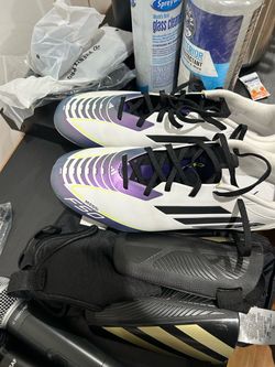 MESSI CLEATS with SHINGUARDS