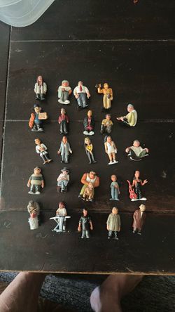 24 Homies figurines