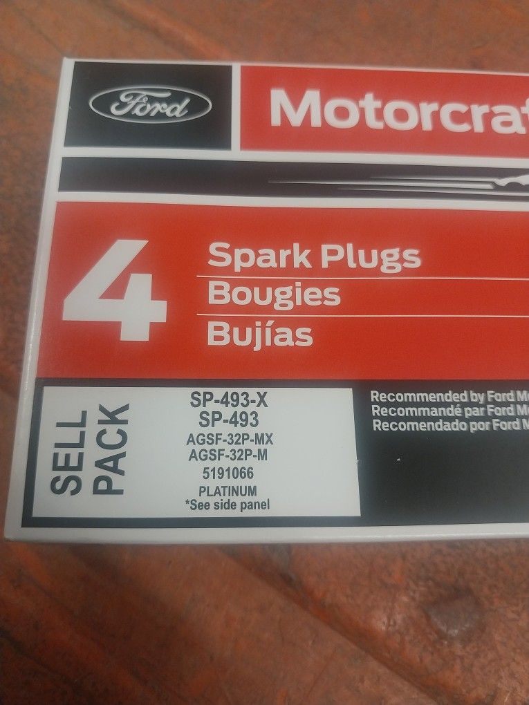 Brand New 8 Motorcraft Ford Spark Plugs In Sealed Boxes