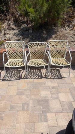 3 piece outdoor chair set