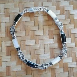 Silver and Black Beaded Bracelet 