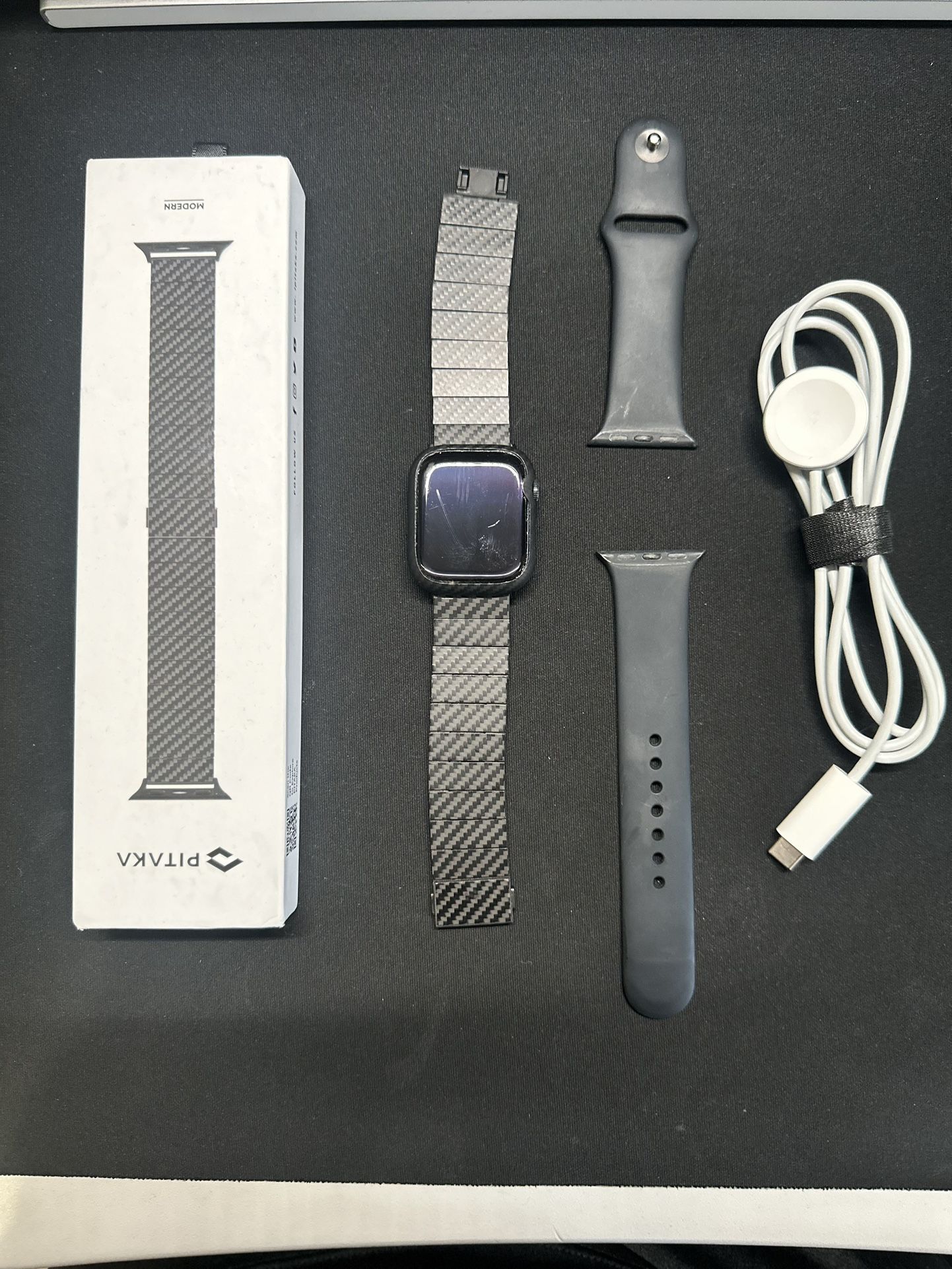 Apple Watch Series 7 (GPS + Cellular)