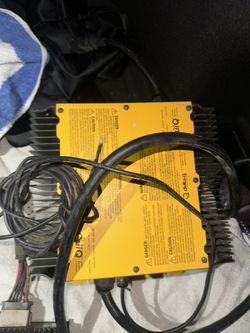 Gem Polars Delta Q Charger 2008 Cart