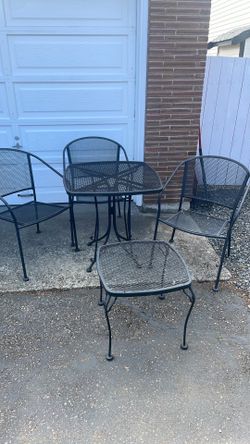 Table and 3 chairs plus table