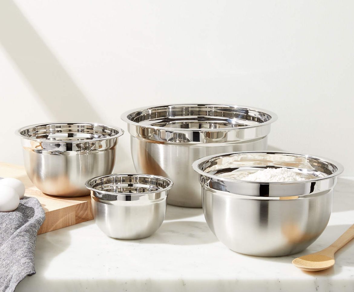The Cuisinart® set of stainless steel mixing bowls come in a set of 4